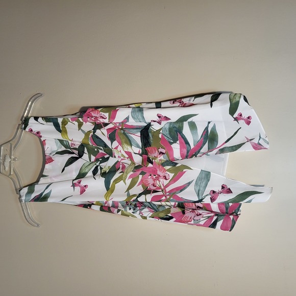 Carre Noir Butteryfly Print Chiffon Top - Picture 2 of 5